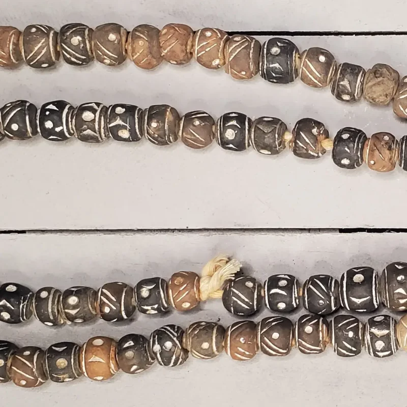 Gene Vintage Clay Beads - Black