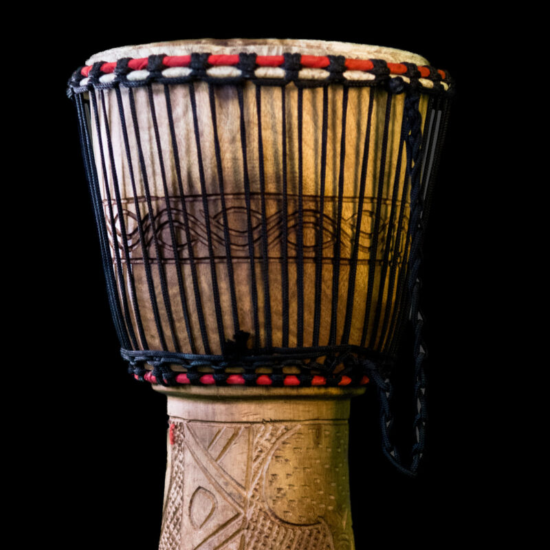 Djembe drum in cream finish, hand-carved West African goblet drum